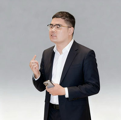 Shoucong Li
